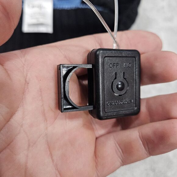 Light-Up Be Careful What You Wish for Christmas Sweater Xl - Coraline - Picture 14 of 16